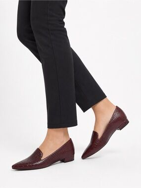Express Burgundy Faux Croc Pointed Toe Loafers Women's Size 8.5 NWT $50